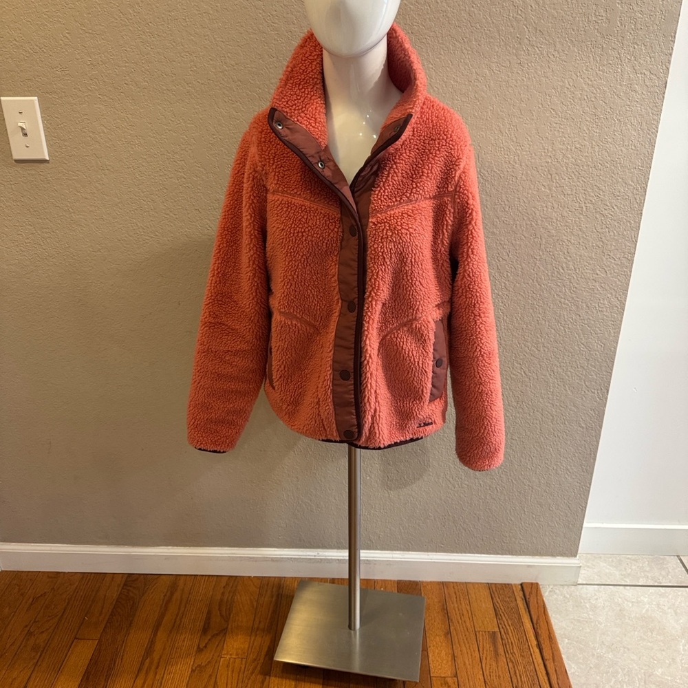 L.L. Bean woman’s size medium, petite Cozy coral Jacket
